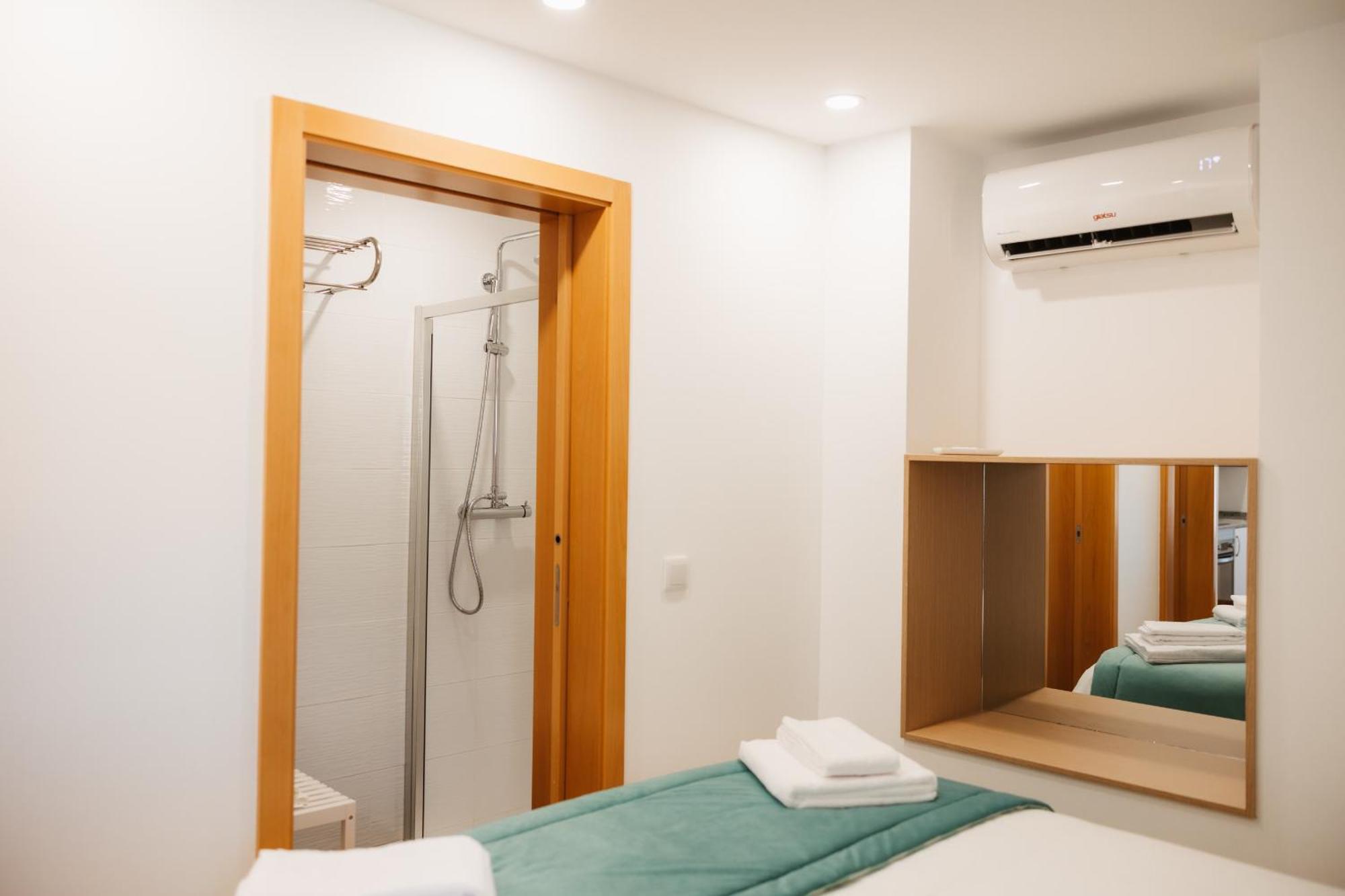 Alvarenga Apartments Экстерьер фото