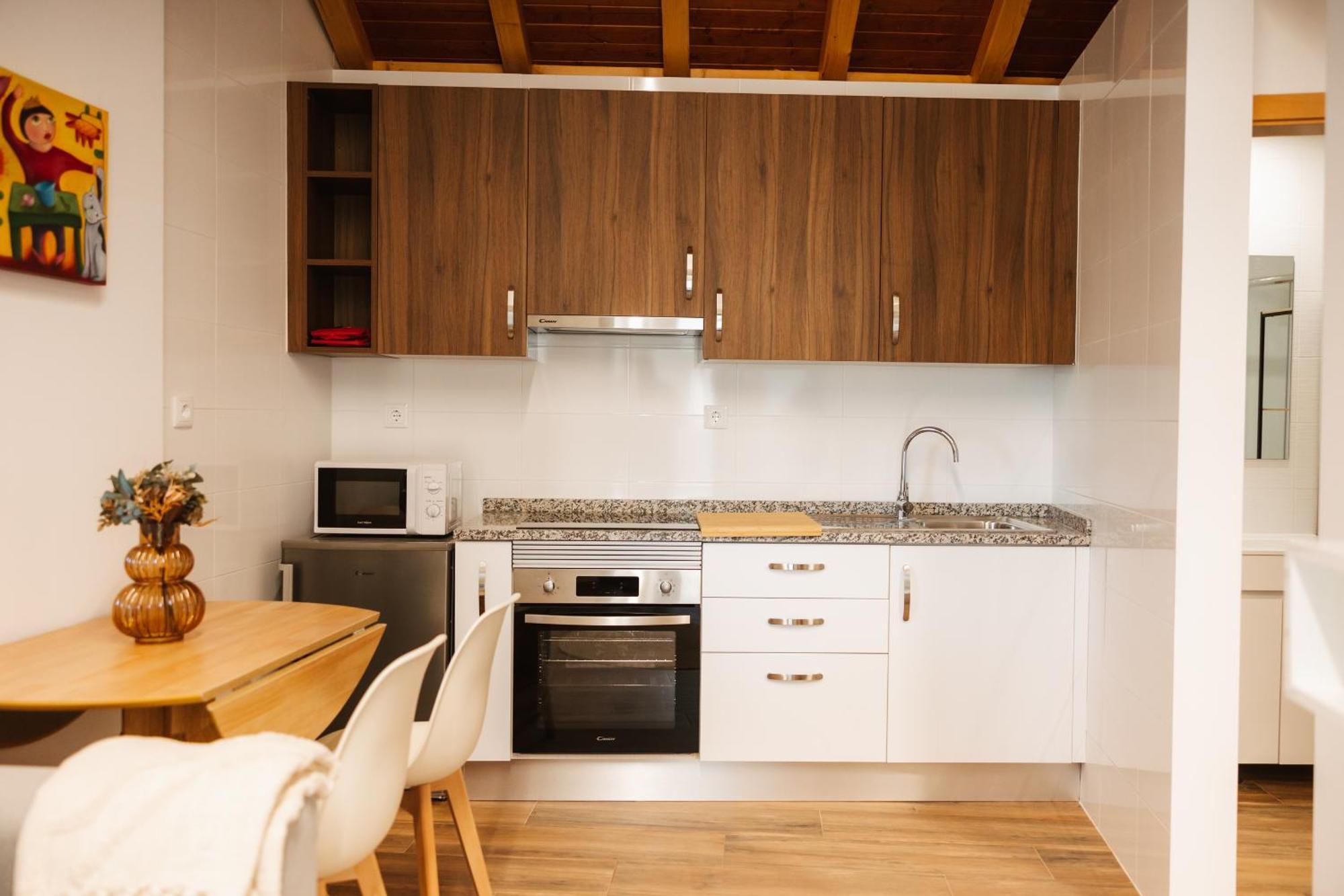 Alvarenga Apartments Экстерьер фото